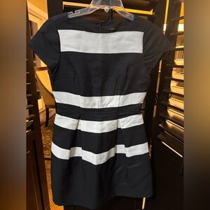 Super cute black and white dress